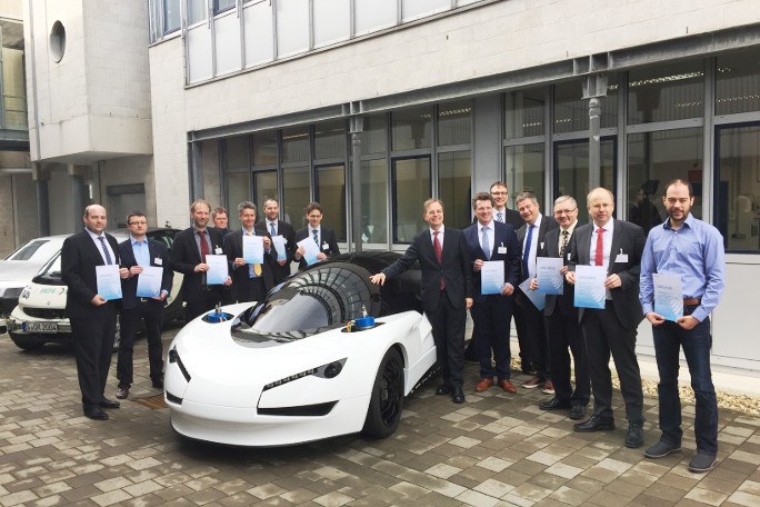 Gruppenbild Projektteilnehmerinnen und -teilnehmer